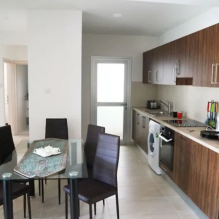 Apartment Comfort 203, City Centre Larnaca